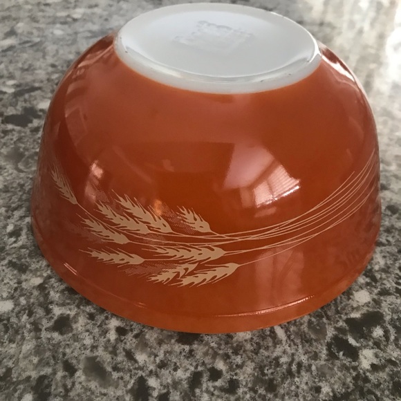 Pyrex bowl - Picture 4 of 9